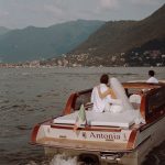 Pre-wedding e matrimonio lago di Como per coppia da Londra - Lake Como boat ride